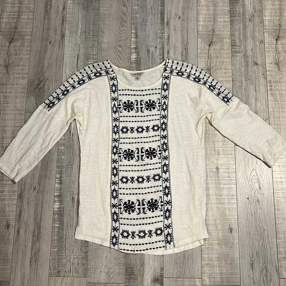 Lucky Brand Embroidered 3/4 Sleeve Top